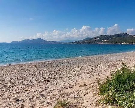 Giens Apartament